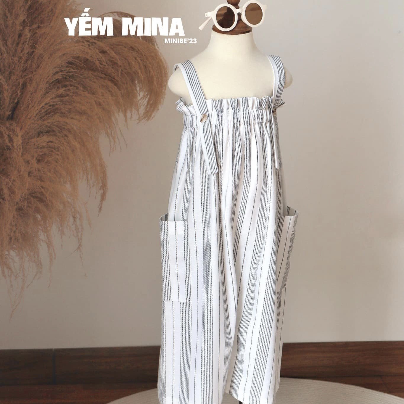 Quần Yếm Mina