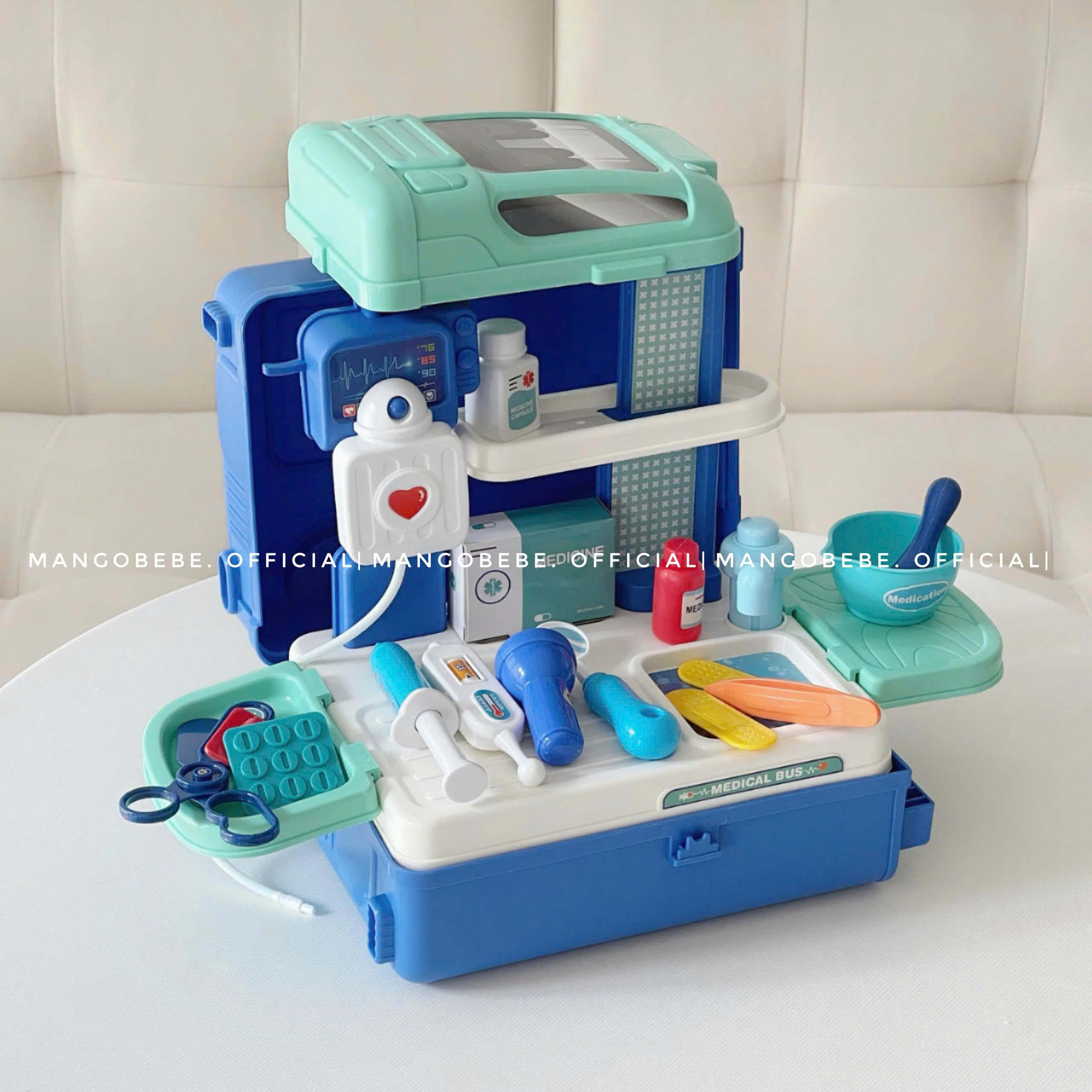 Vali Biến Hình Xe Bác Sỹ